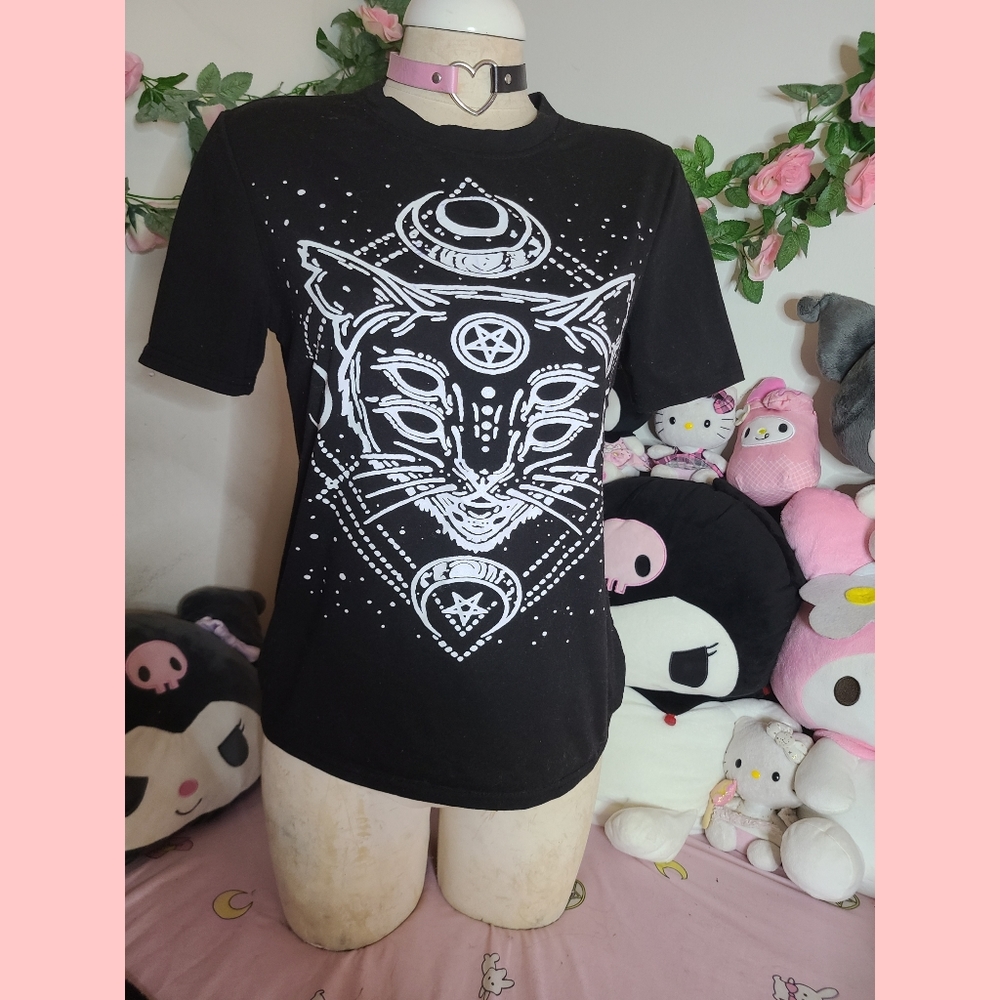 Goth Cat Tshirt - Picture 1 of 2